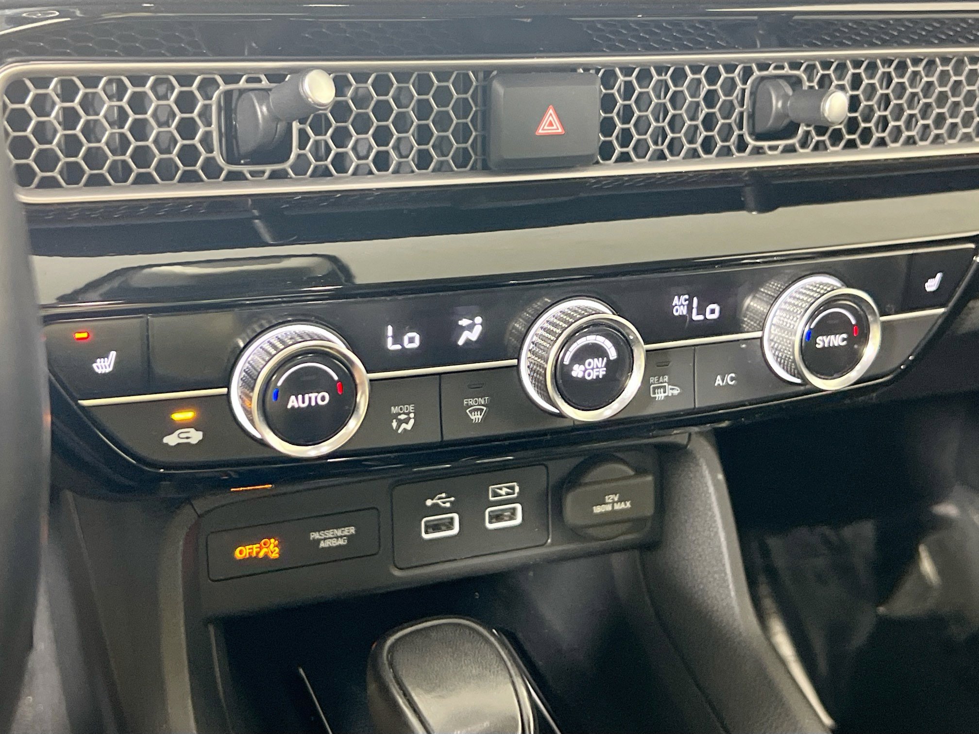 Used 2022 Honda Civic Touring image 16