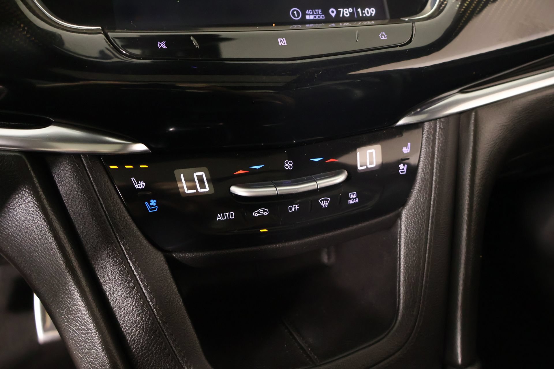 Used 2020 Cadillac XT6 Sport AWD/4WD image 7