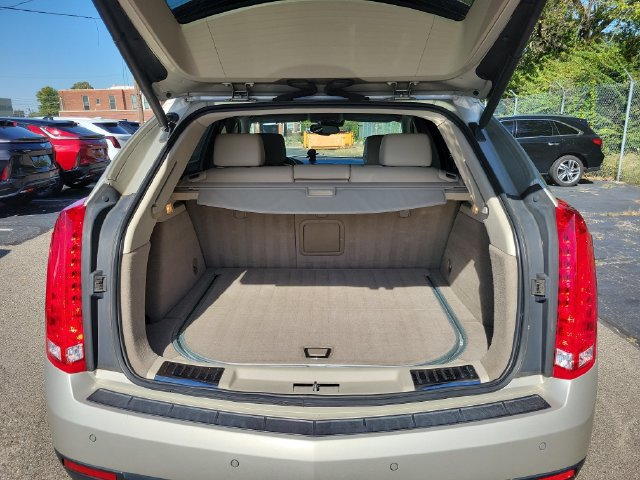 Used 2016 Cadillac SRX Luxury w/ Driver Awareness Package FWD image 30