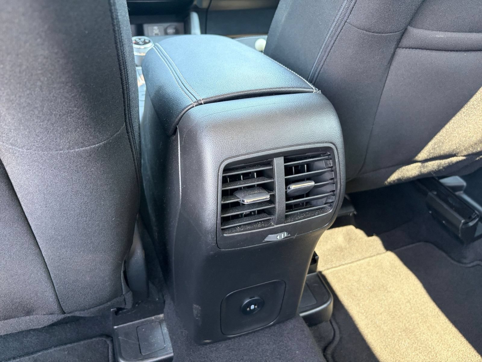 Used 2024 Ford Escape Active AWD/4WD image 19