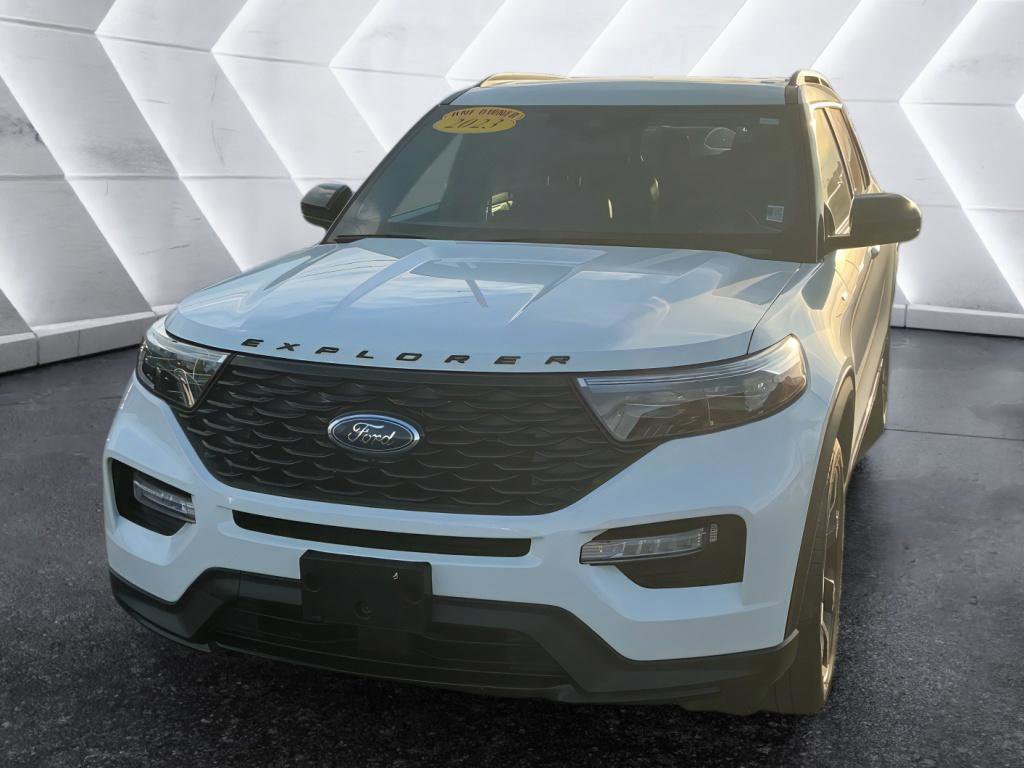 Used 2023 Ford Explorer ST-Line w/ Class IV Trailer Tow Package