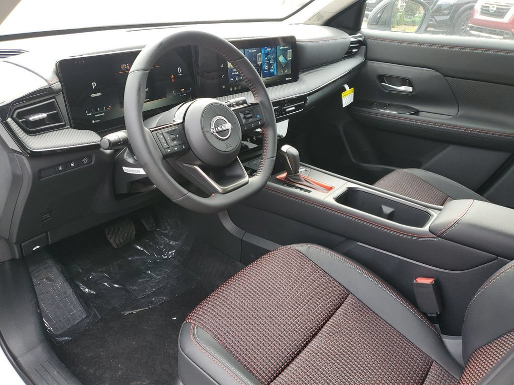 New 2026 Nissan Kicks SR w/ SR Premium Package FWD image 18