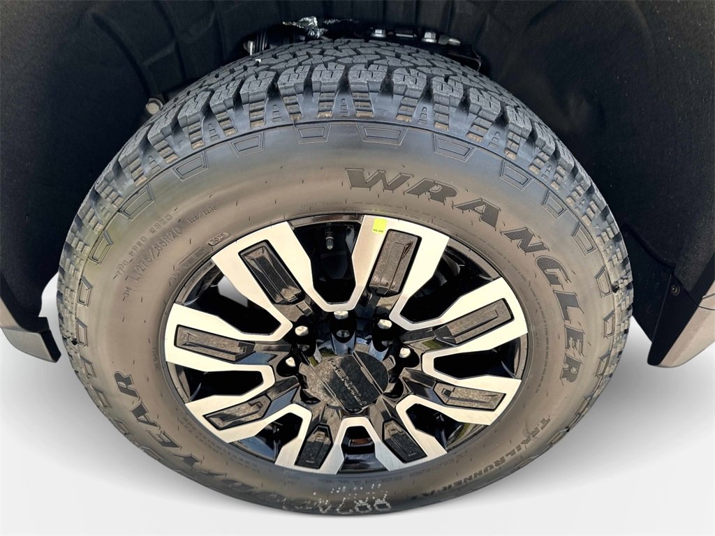 New 2026 GMC Sierra 2500 Denali Ultimate image 8