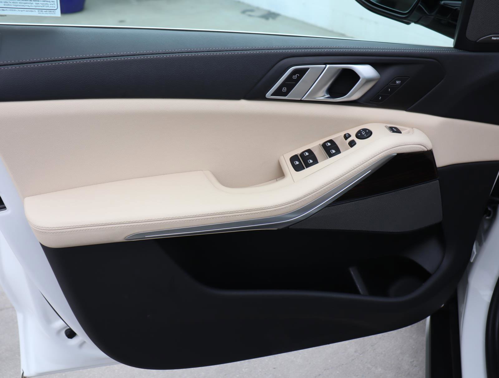 Used 2021 BMW X5 sDrive40i w/ Premium Package image 15