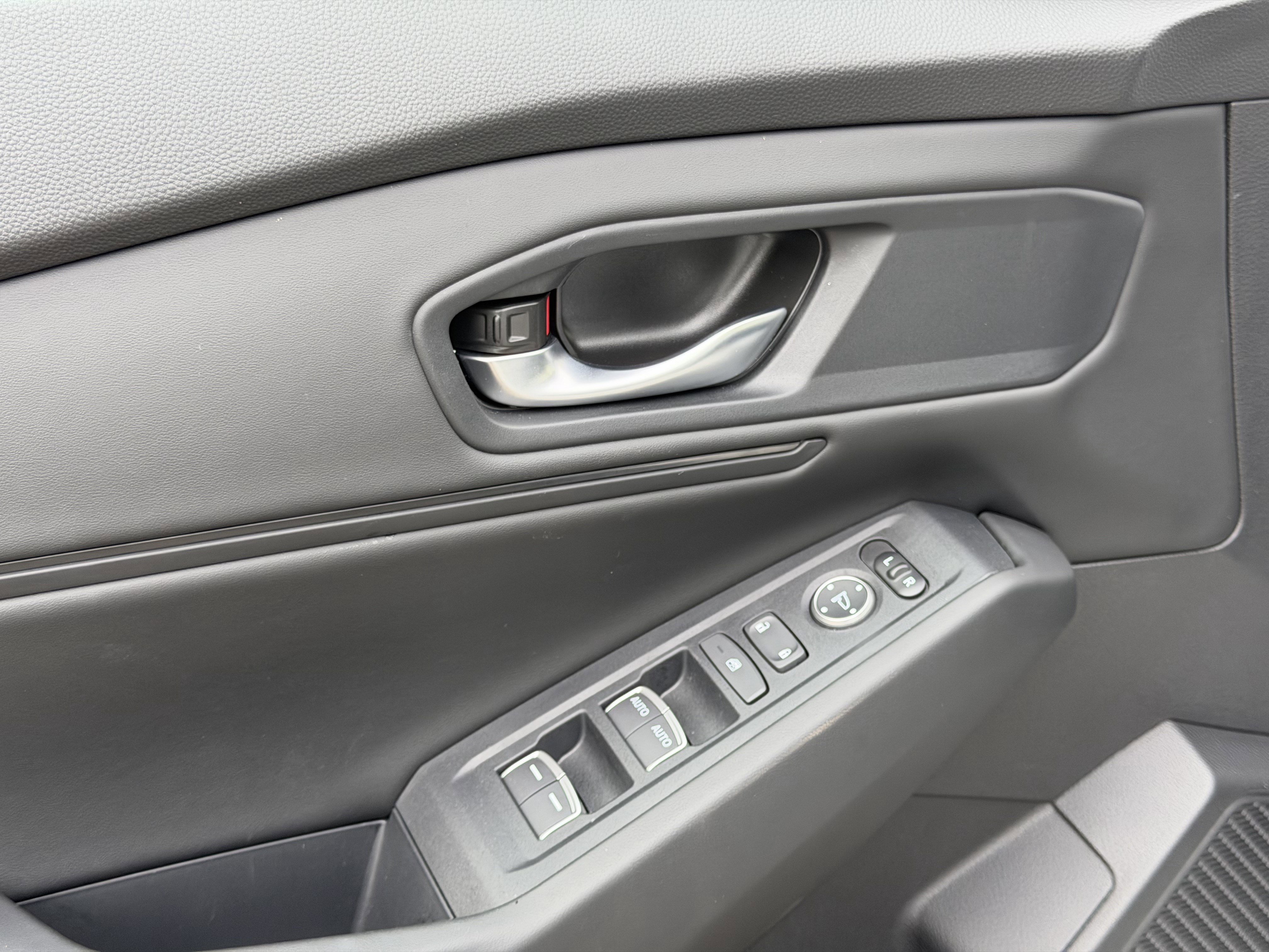 Certified 2025 Honda Accord SE image 14