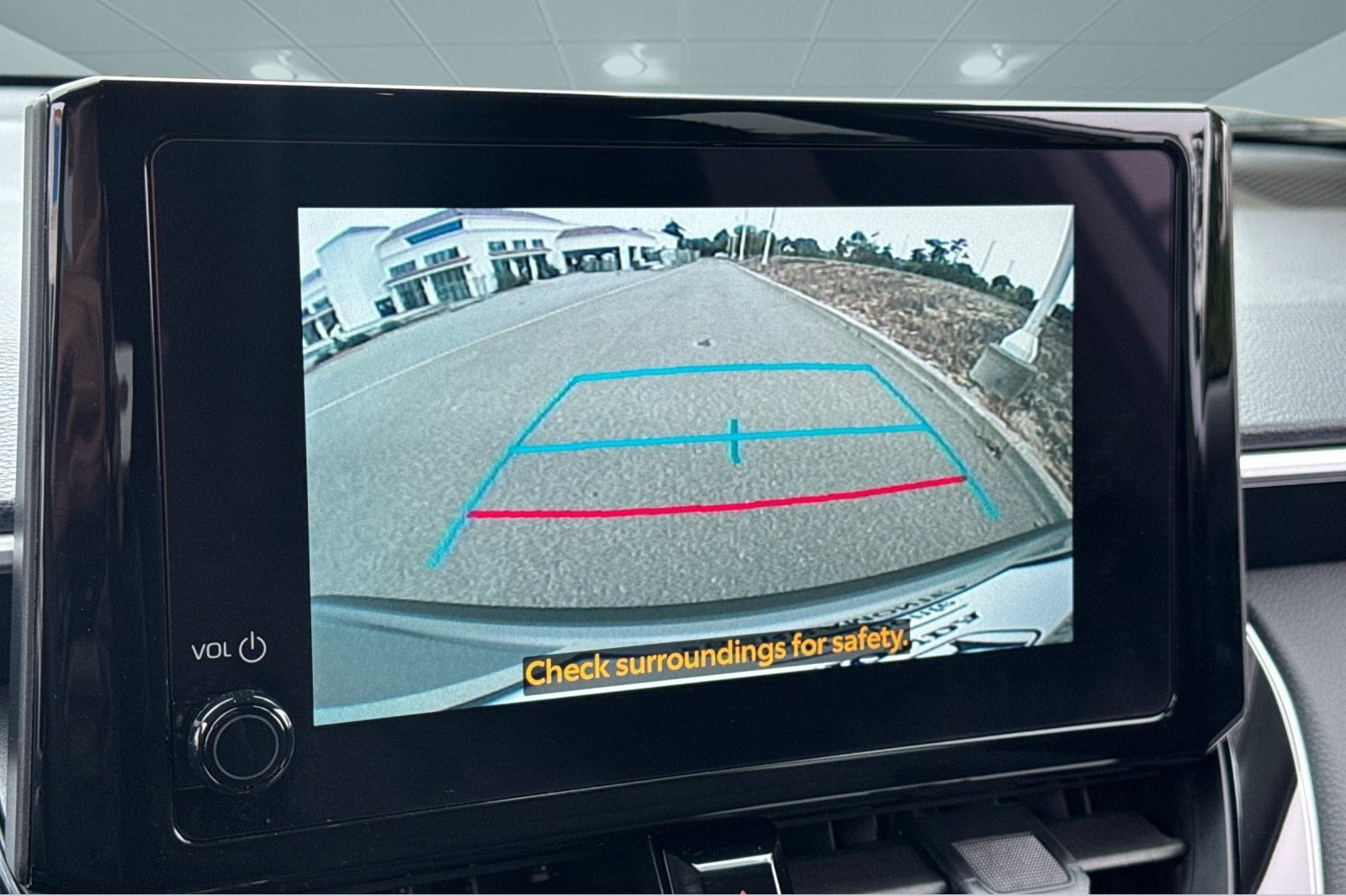 Used 2026 Toyota Corolla Cross LE FWD image 19
