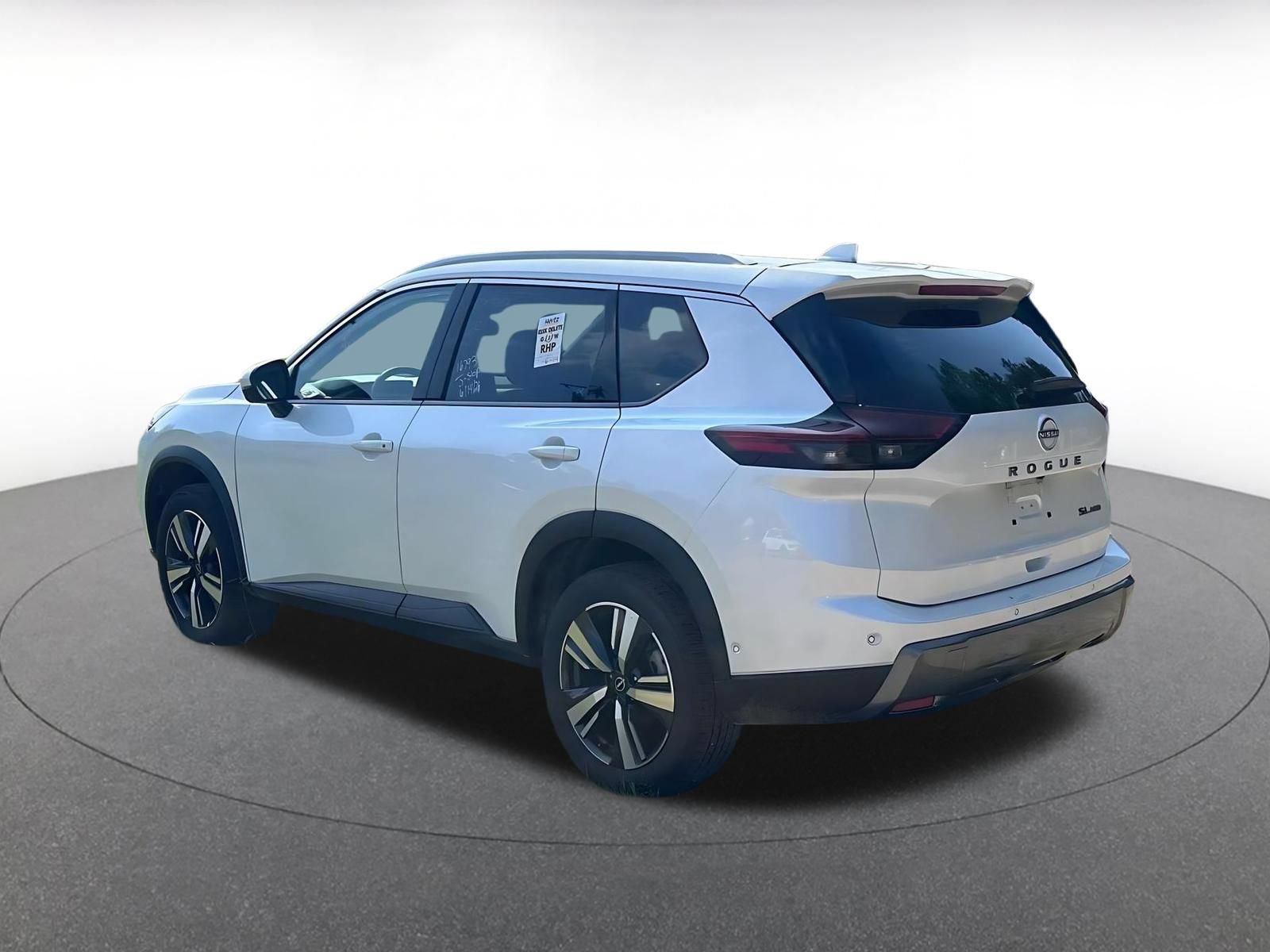 Used 2026 Nissan Rogue SL AWD/4WD image 11