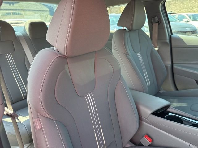 Certified 2023 Hyundai Elantra SEL w/ Convenience Package image 24