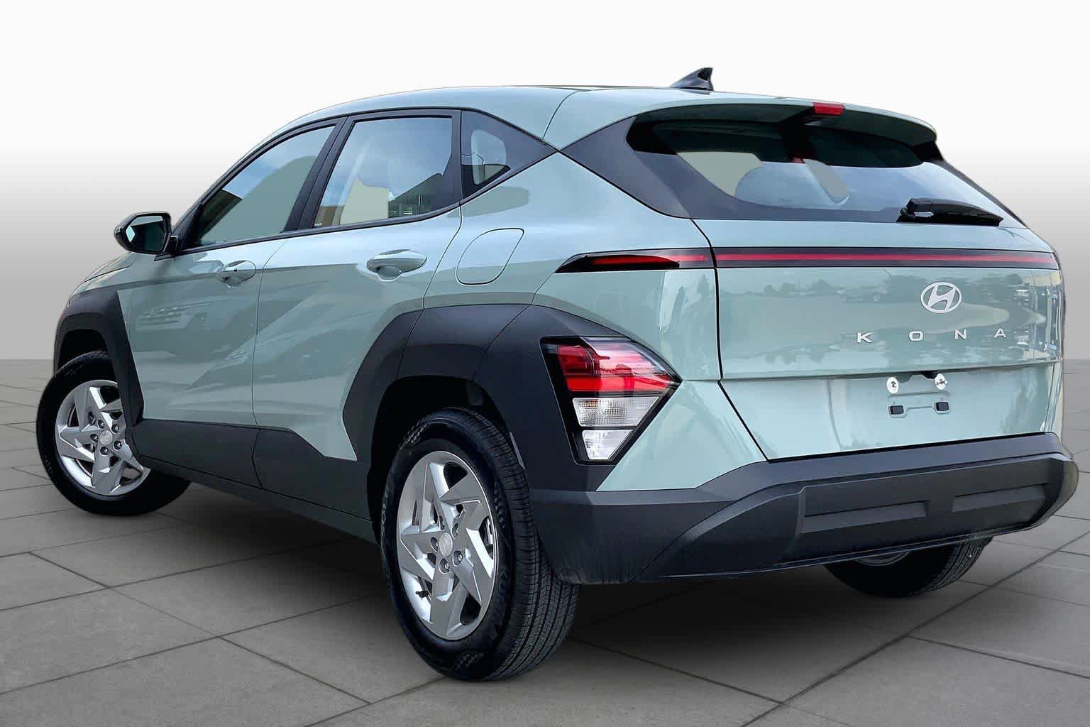 Used 2026 Hyundai Kona SE FWD image 11