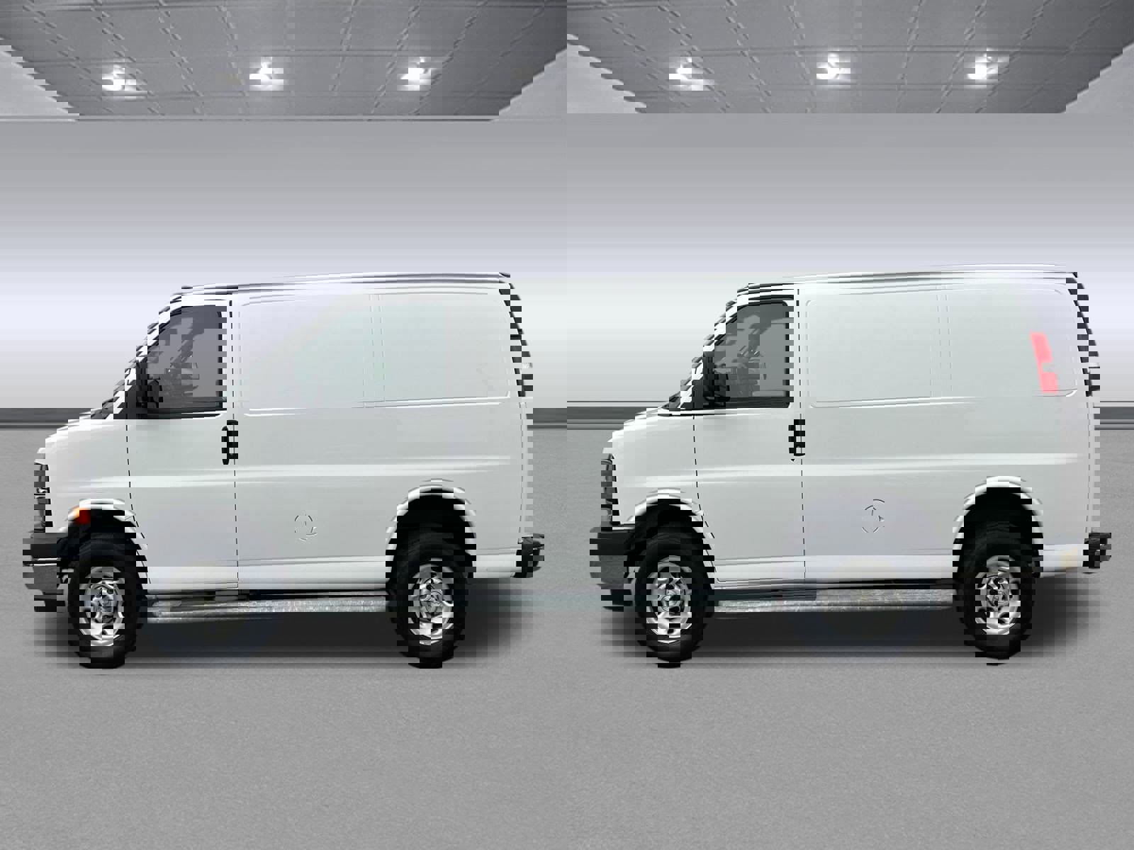 Used 2024 Chevrolet Express 2500 w/ Driver Convenience Package image 6