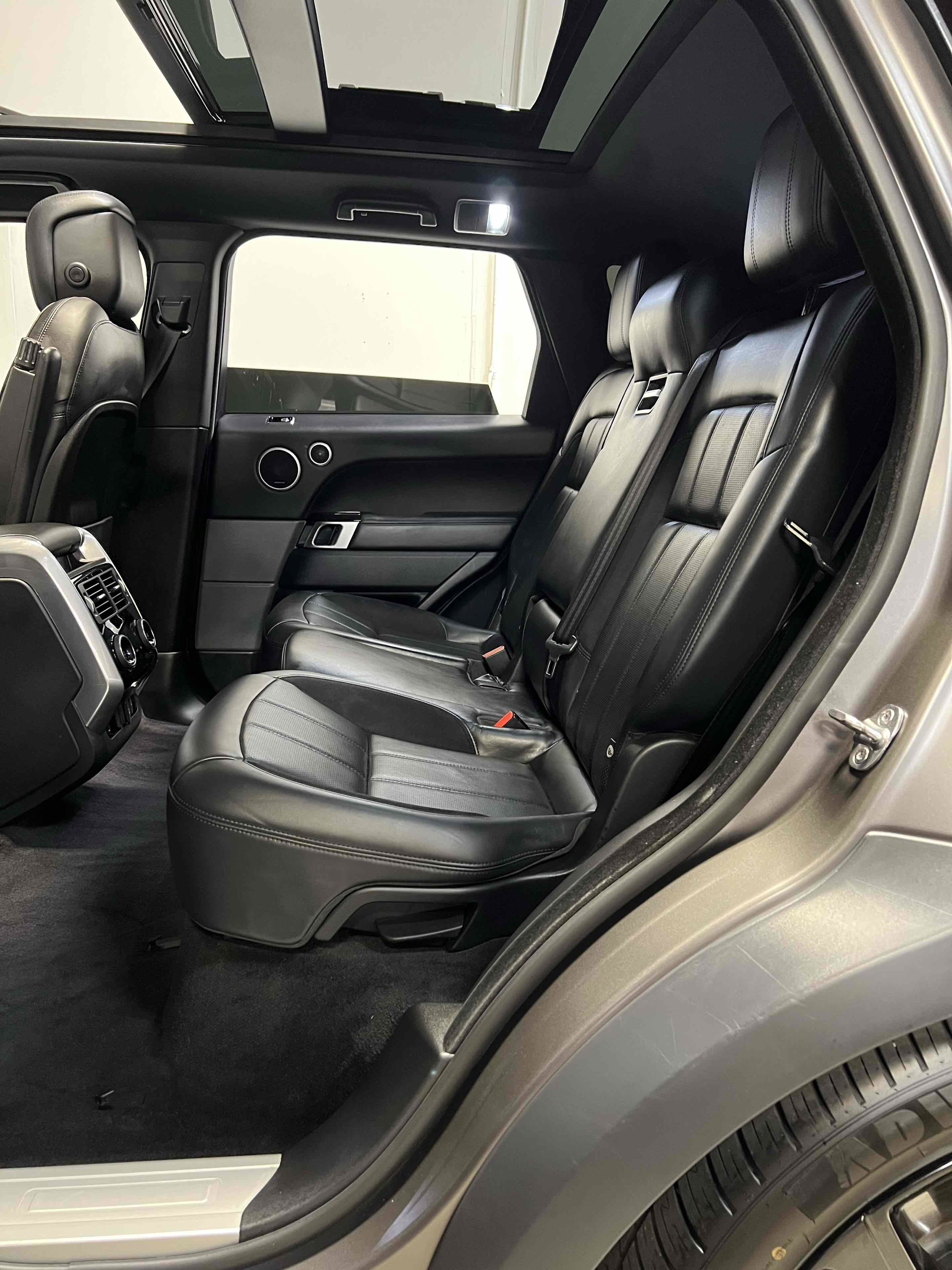 Used 2020 Land Rover Range Rover Sport HST image 80