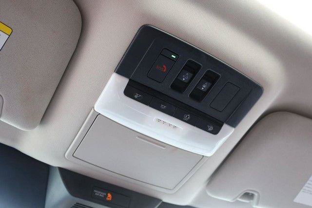 Used 2025 Nissan Pathfinder SL w/ SL Premium Package FWD image 20