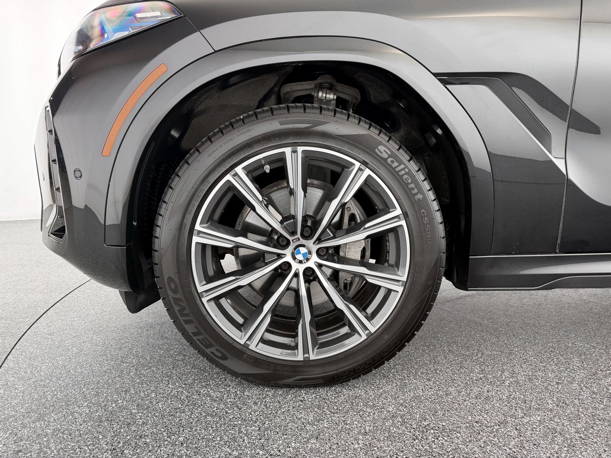 Used 2026 BMW X6 xDrive40i w/ Climate Comfort Package AWD/4WD image 31
