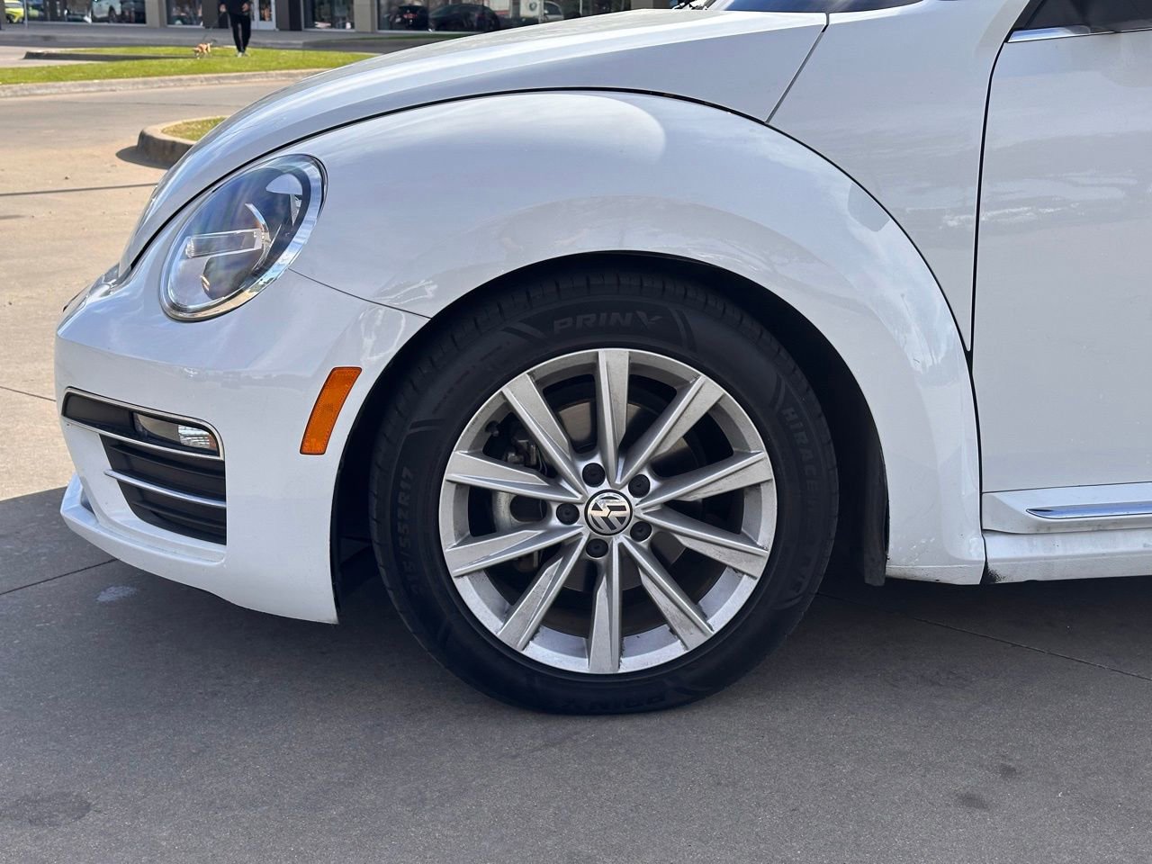 Used 2018 Volkswagen Beetle 2.0T SE image 10