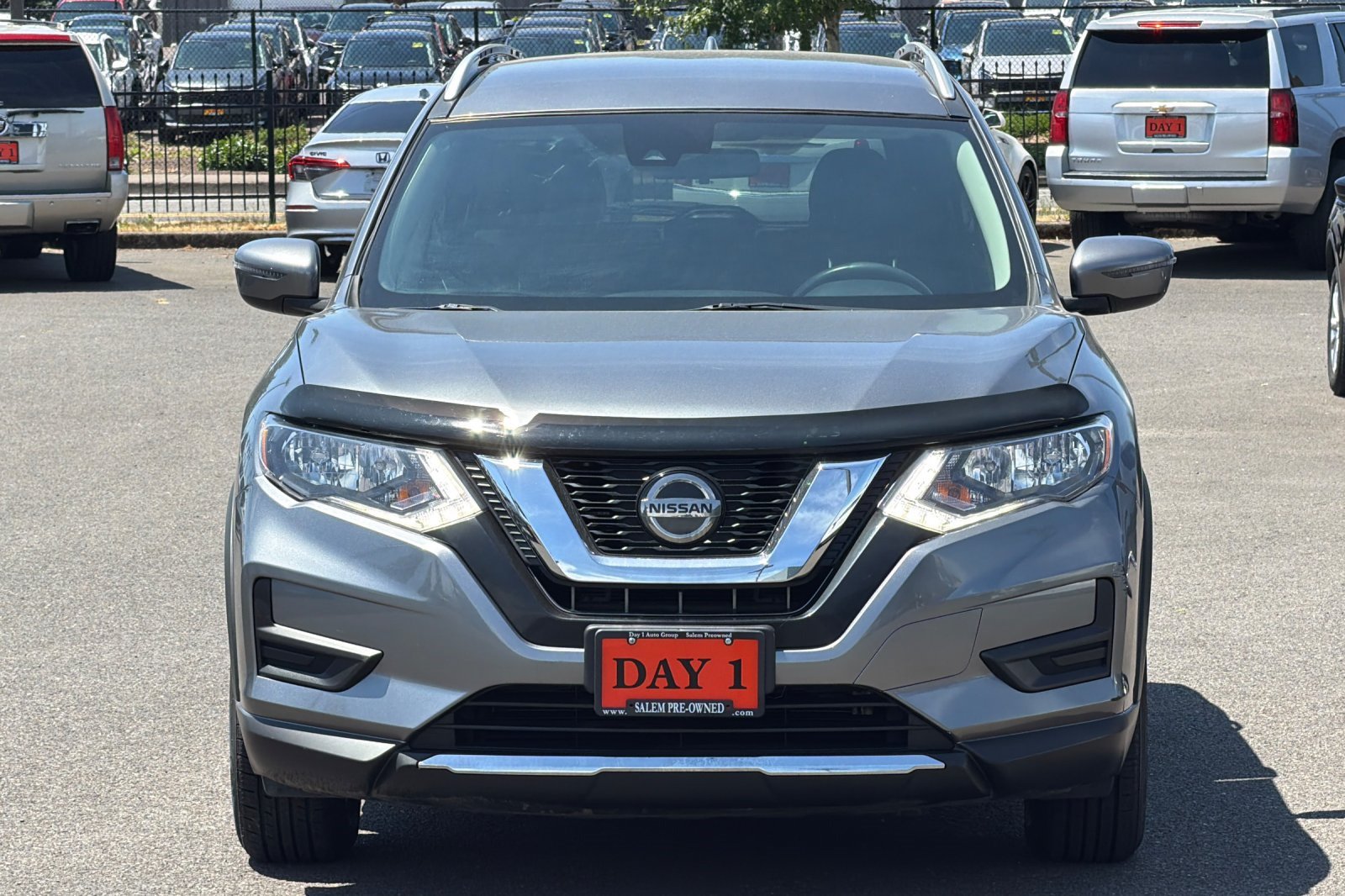 Used 2020 Nissan Rogue SV FWD image 11