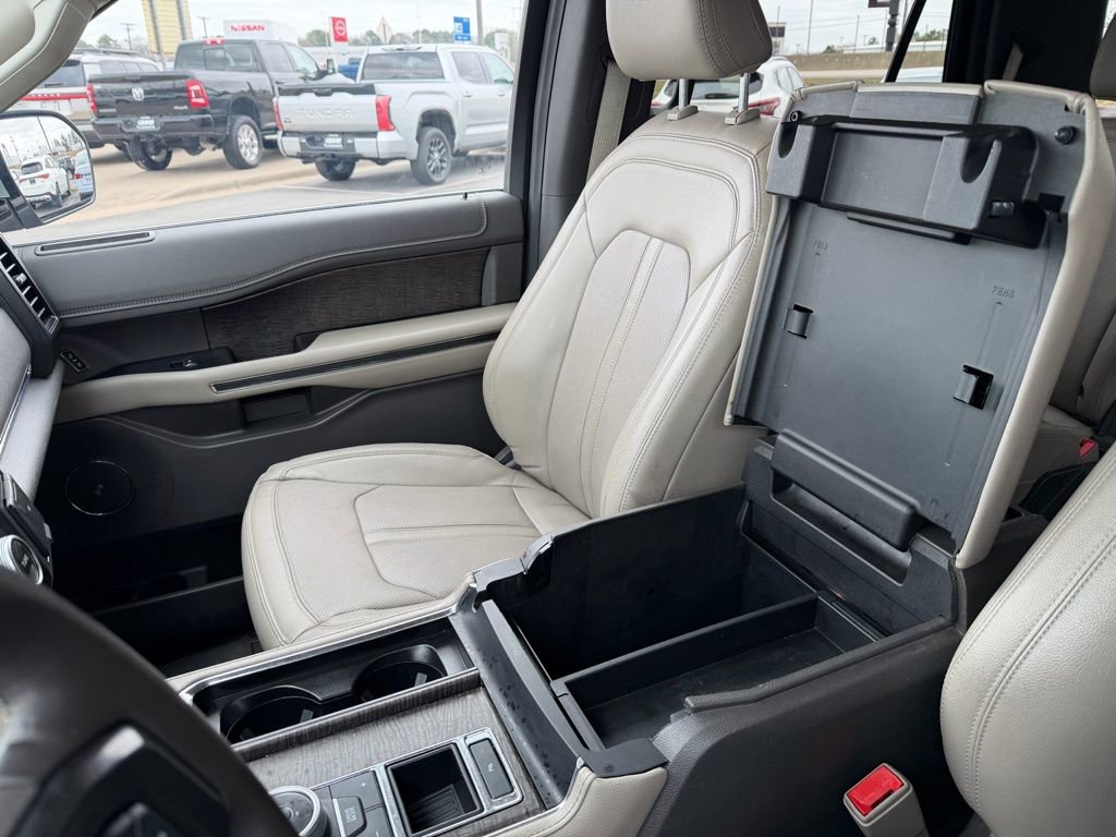 Used 2021 Ford Expedition Limited image 19