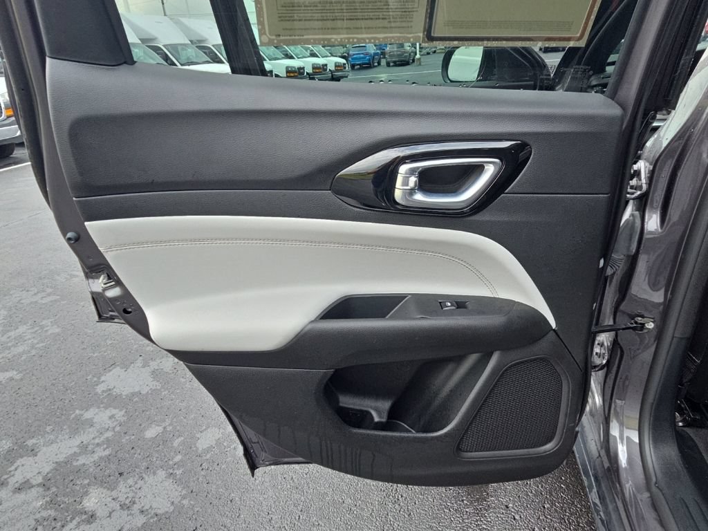 Used 2024 Jeep Compass Limited AWD/4WD image 18