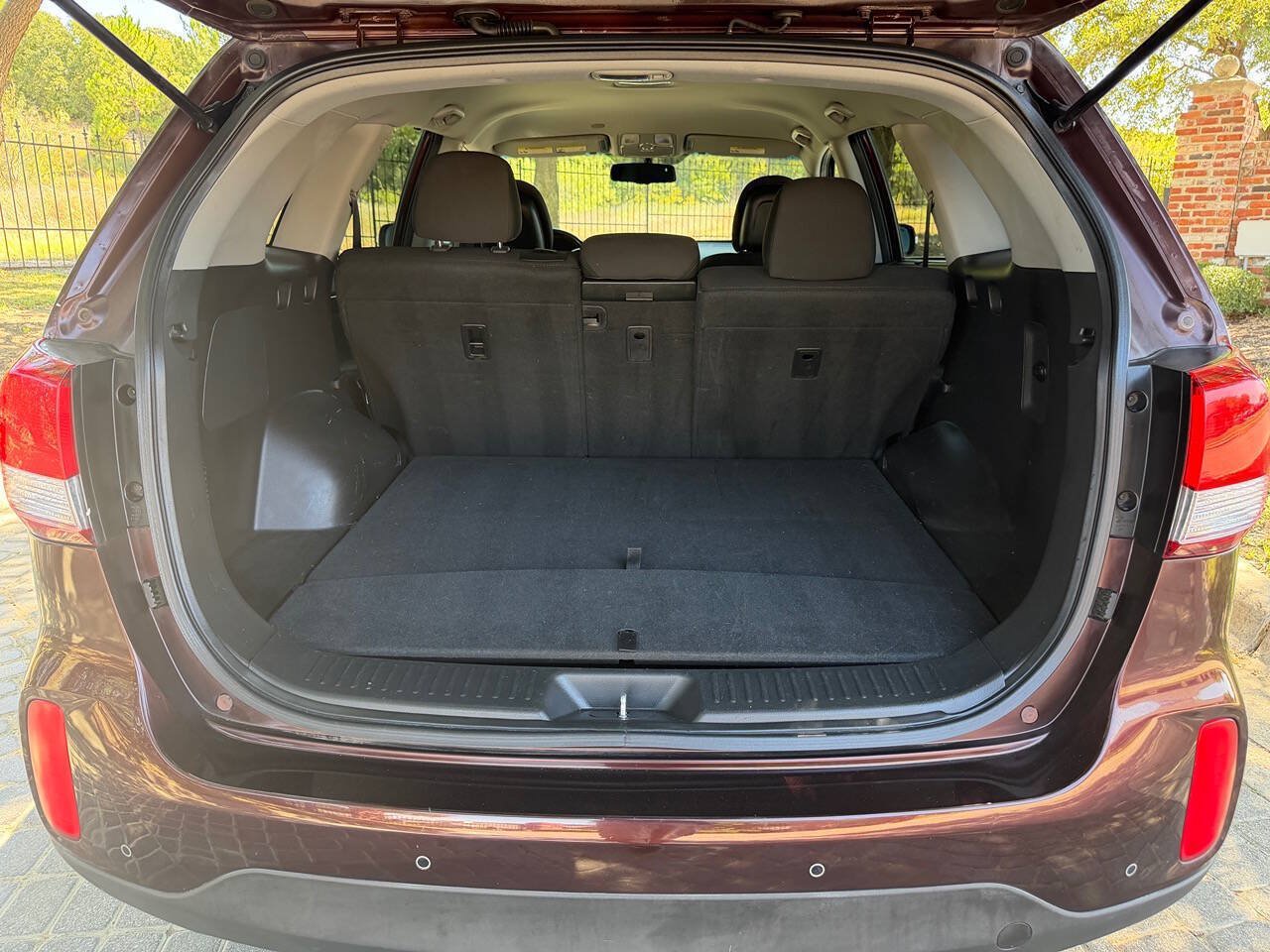 Used 2015 Kia Sorento LX AWD/4WD image 31
