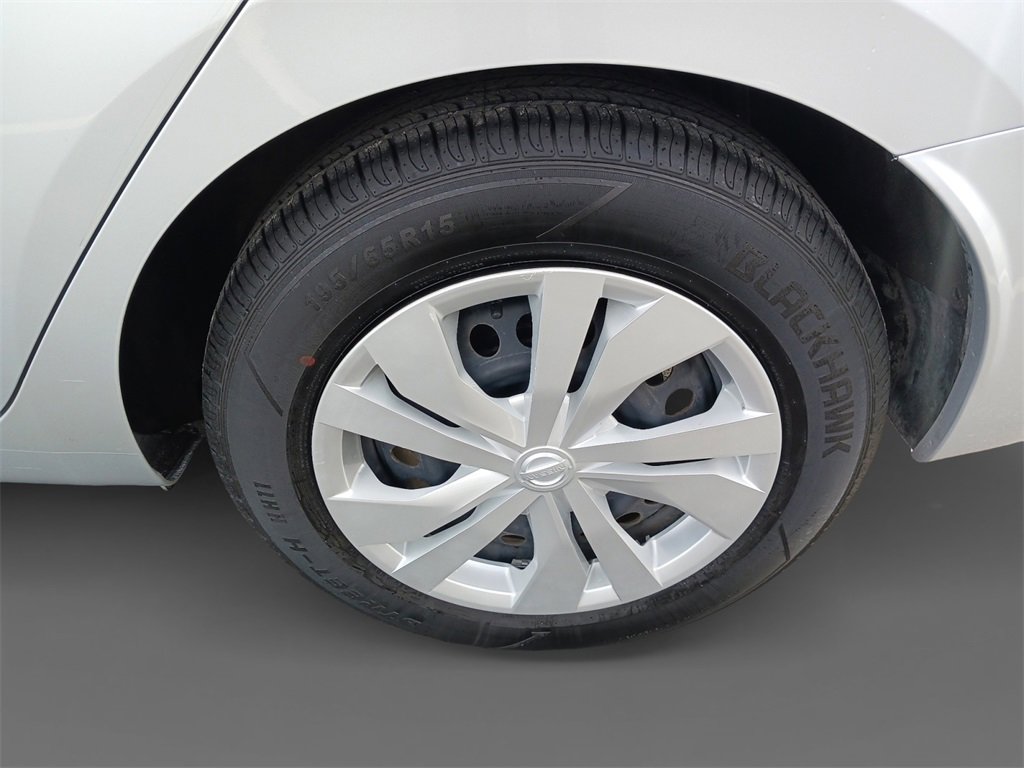 Used 2024 Nissan Versa S image 8