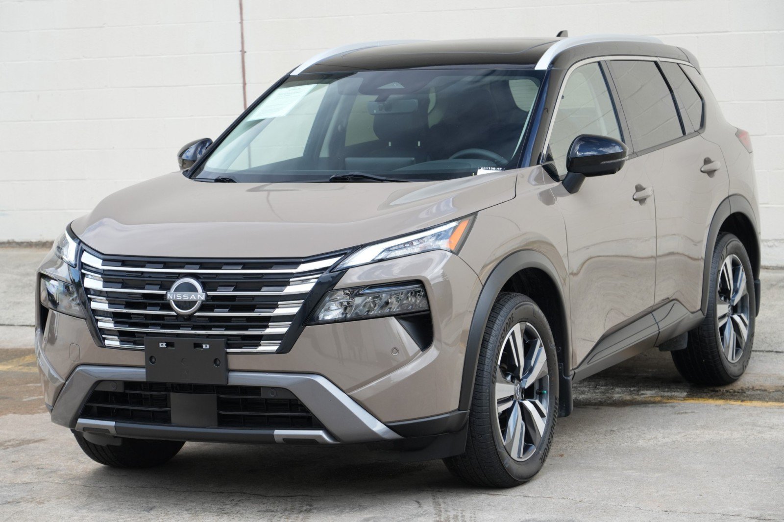Used 2024 Nissan Rogue SL w/ SL Premium Package FWD image 48