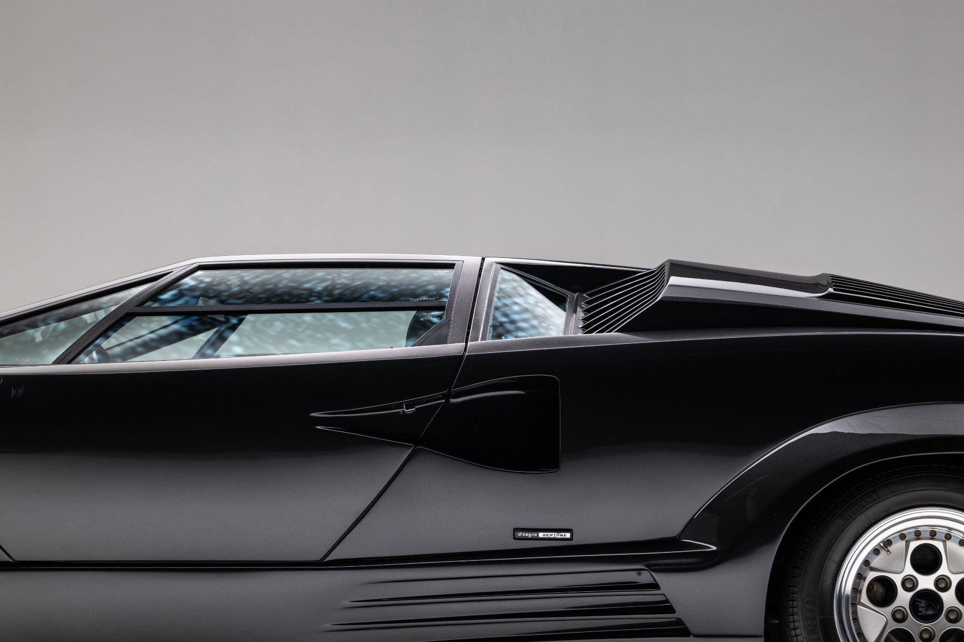 Used 1989 Lamborghini Countach Coupe RWD image 35
