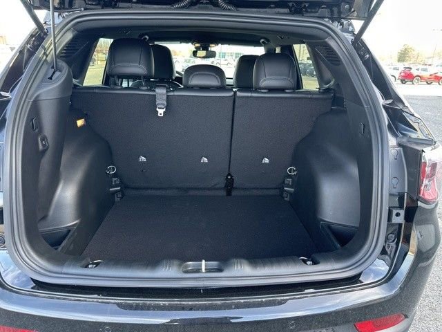 Used 2026 Jeep Compass Limited image 13