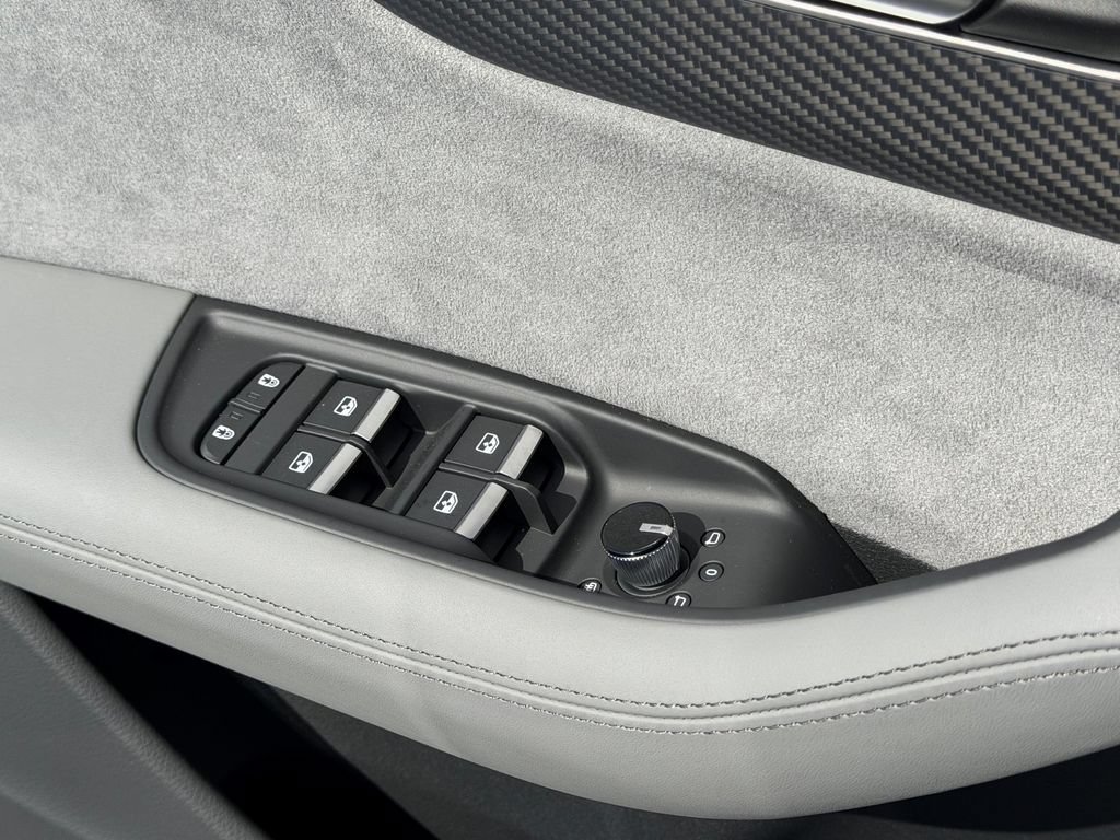 New 2026 Audi SQ8 Prestige AWD/4WD image 34