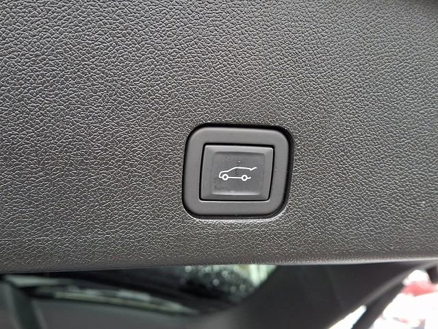 Certified 2024 Cadillac XT6 Premium Luxury w/ Platinum Package image 23