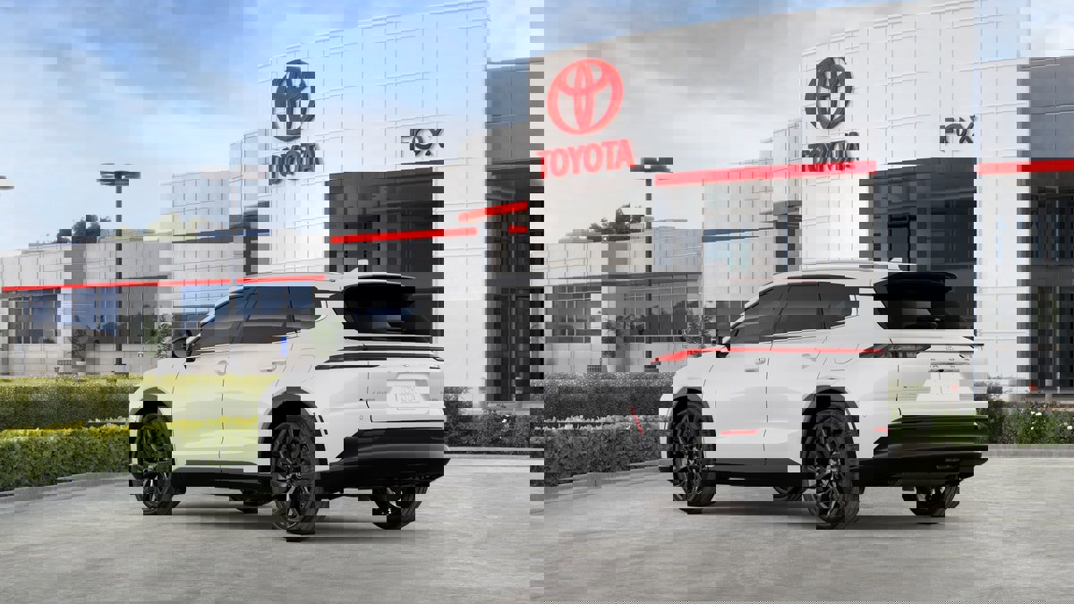 New 2026 Toyota Crown Signia image 6