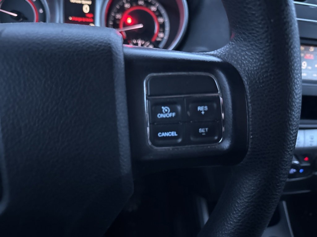 Used 2018 Dodge Journey SE w/ Blacktop Package image 11