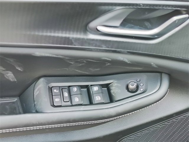 New 2025 Jeep Grand Cherokee L Altitude image 13