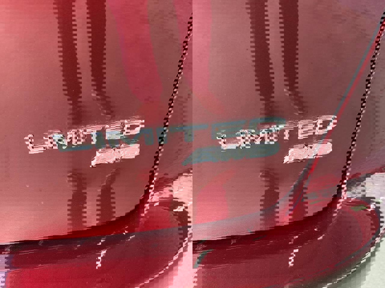 Used 2022 Chrysler Pacifica Limited w/ Uconnect Theater Family Group image 5