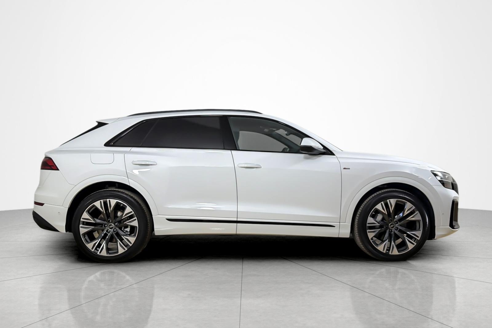 New 2026 Audi Q8 Premium Plus AWD/4WD image 7