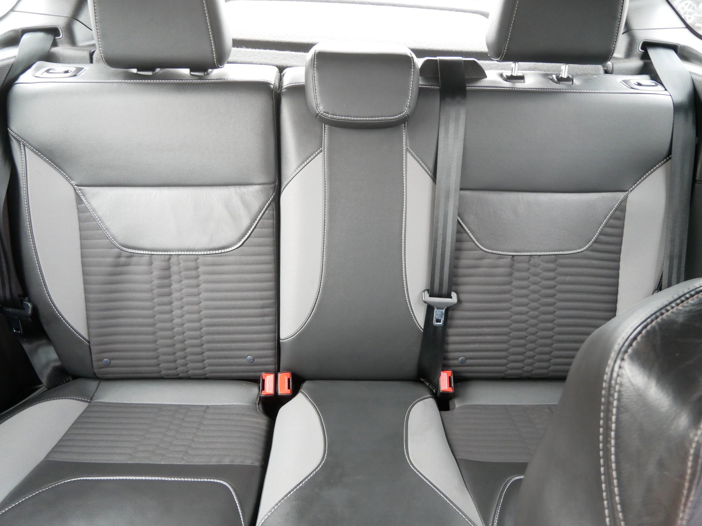 Used 2018 Ford Focus ST w/ Equipment Group 401A image 13