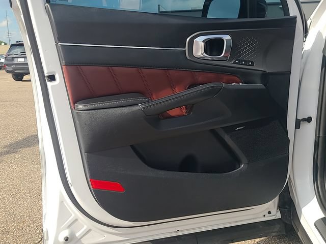 Used 2022 Kia Sorento SX AWD/4WD image 11