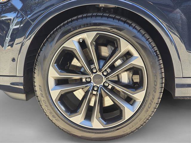New 2026 Audi Q7 3.0T Premium Plus AWD/4WD image 9