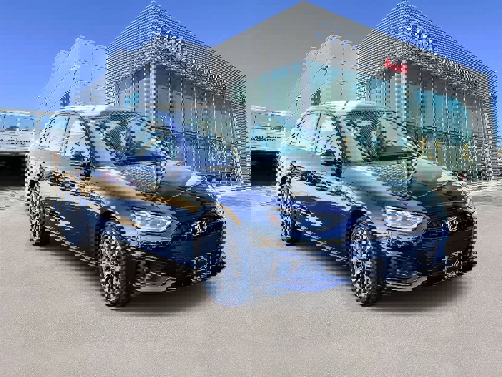 Used 2023 Audi A4 2.0T Premium Plus w/ Premium Plus Package image 5