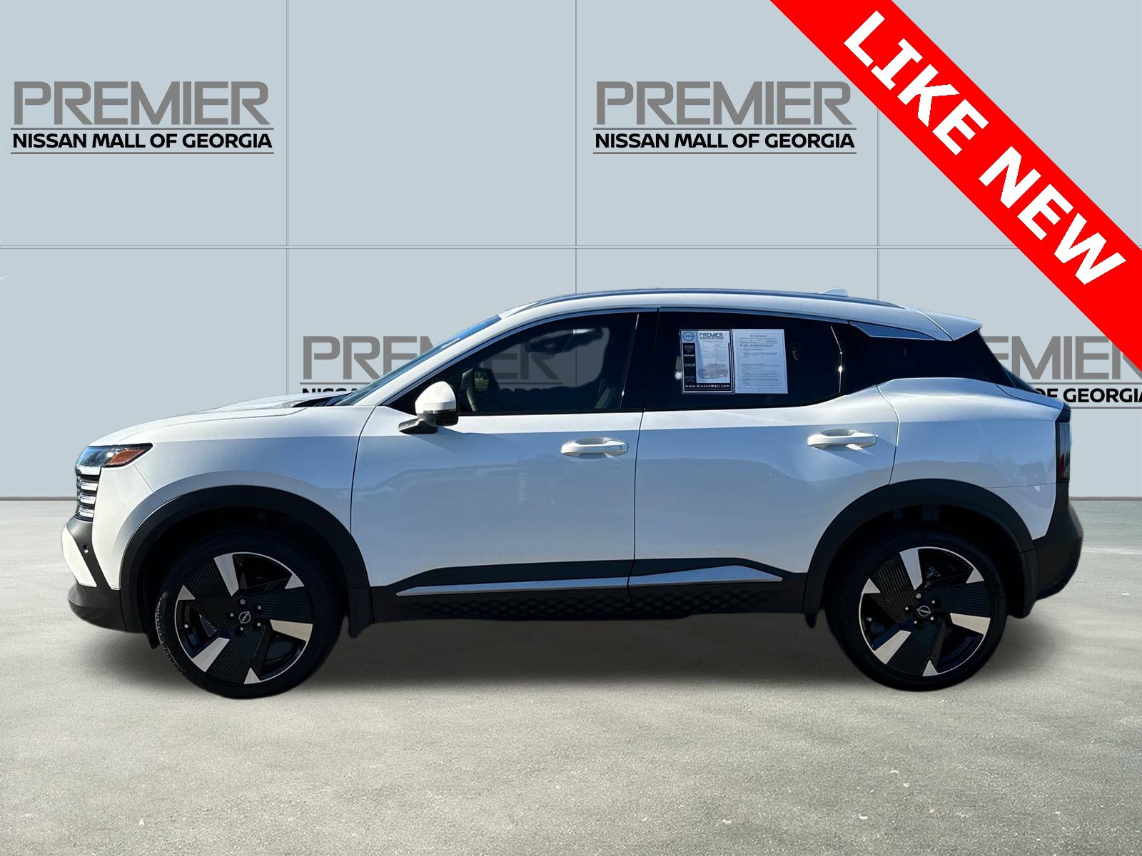 Certified 2025 Nissan Kicks SR image 8