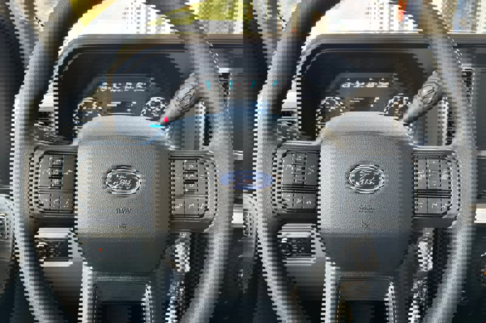 New 2026 Ford F350 4x4 Regular Cab DRW Super Duty image 17