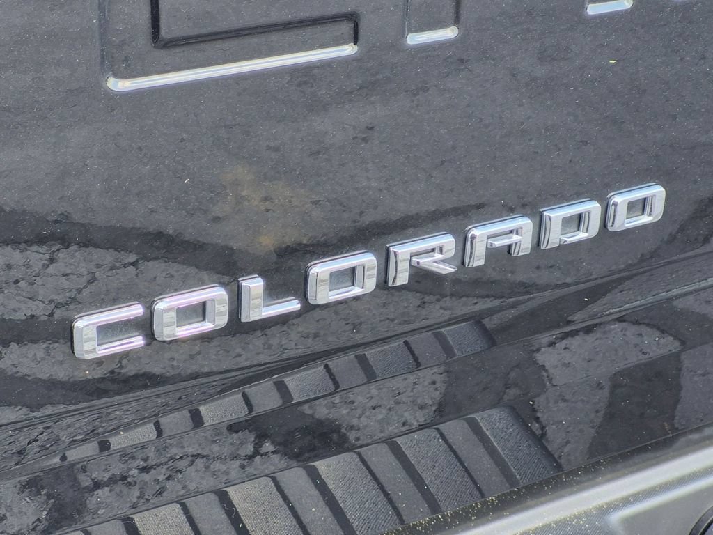 Used 2022 Chevrolet Colorado Z71 AWD/4WD image 10