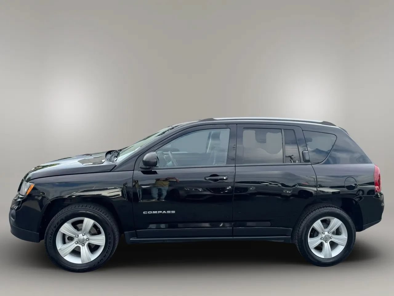 Used 2016 Jeep Compass Sport w/ Power Value Group FWD image 10