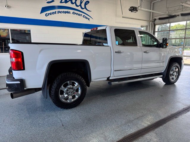 Used 2017 GMC Sierra 3500 Denali w/ Duramax Plus Package AWD/4WD image 12