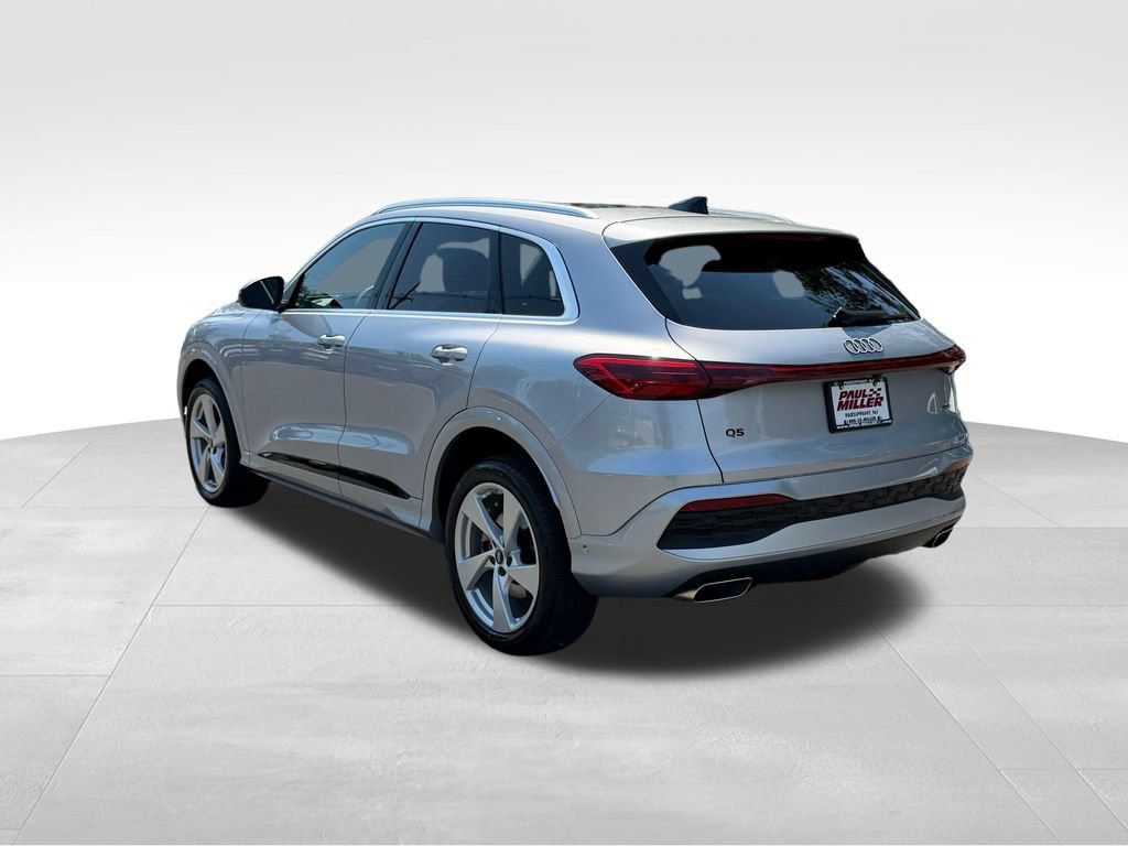 Used 2025 Audi Q5 Premium Plus w/ Premium Plus AWD/4WD image 5