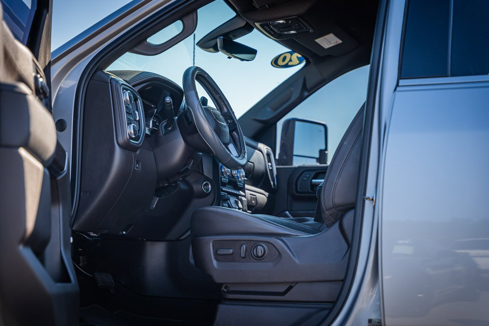 Used 2020 GMC Sierra 2500 Denali w/ Technology Package image 28