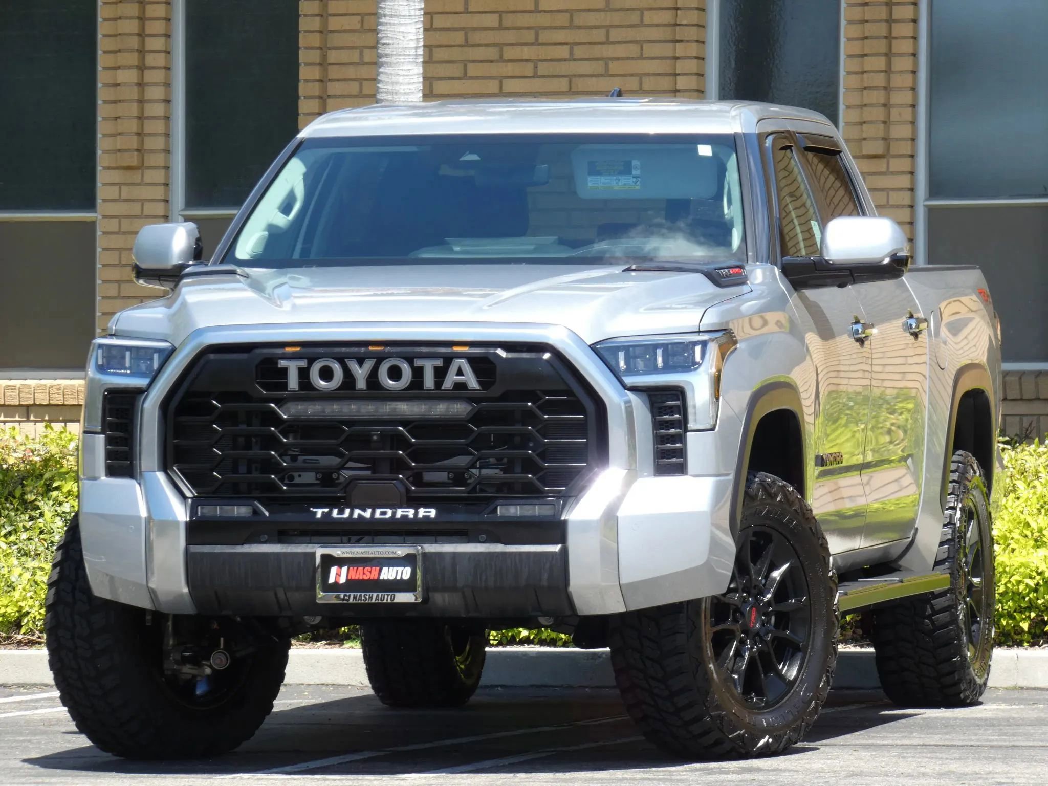 Used 2024 Toyota Tundra Limited w/ TRD Off-Road Package image 18