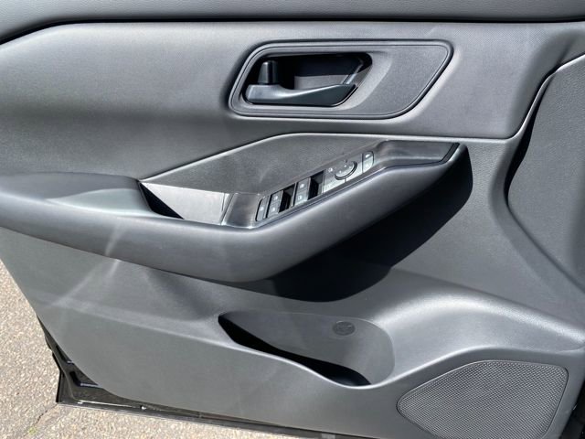 New 2026 Nissan Rogue S image 14