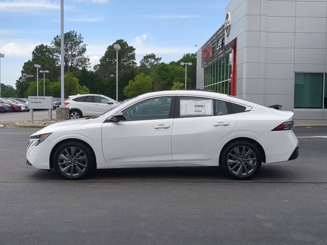 New 2026 Nissan Sentra SL w/ Floor Mat Package FWD image 6