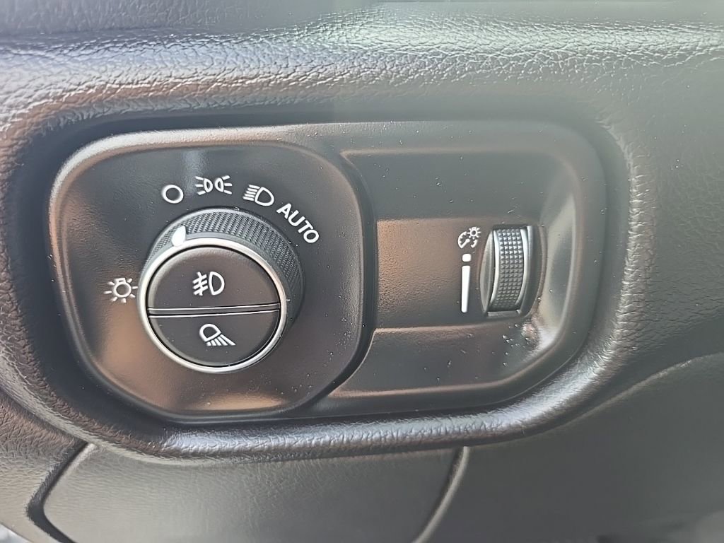 New 2025 RAM 2500 Big Horn image 31