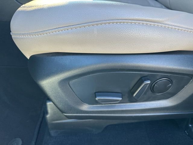 Used 2024 Ford Explorer Limited image 15