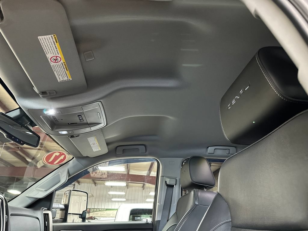 Used 2017 GMC Sierra 3500 Denali w/ Duramax Plus Package AWD/4WD image 13